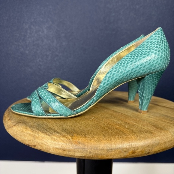 BCBGirls Emerald Green Turquoise Snake Open Toe Heels, Size 10 - Picture 2 of 10